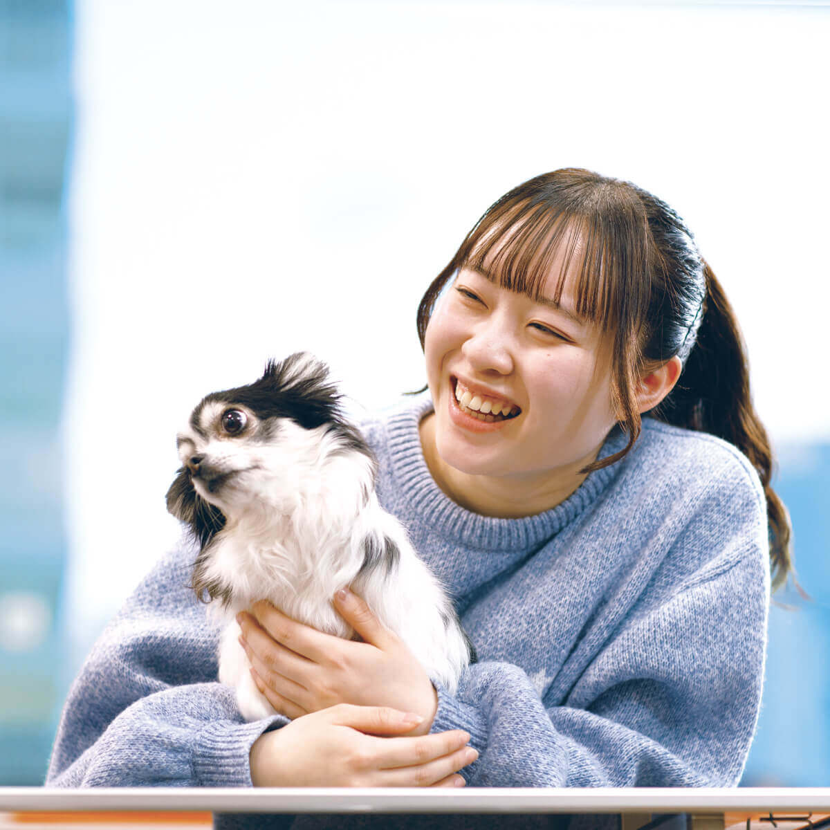 キャンパスライフの女性写真